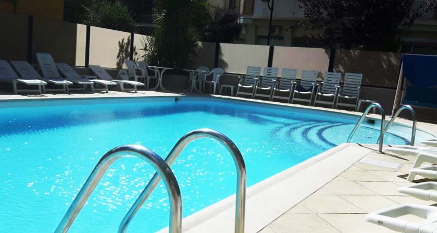 Piscina1
