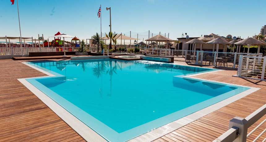 Piscina0