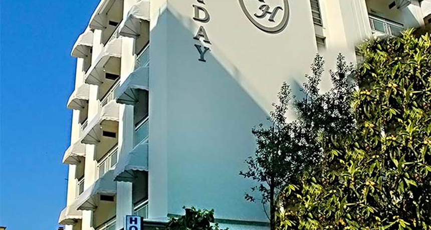 Hotel Holiday
