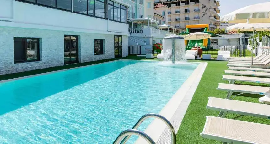 Piscina0