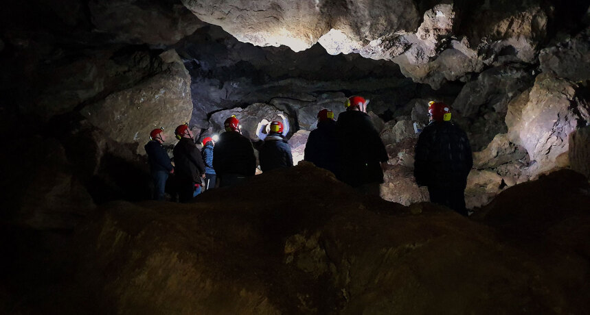 Grotte di Onferno e il territorio