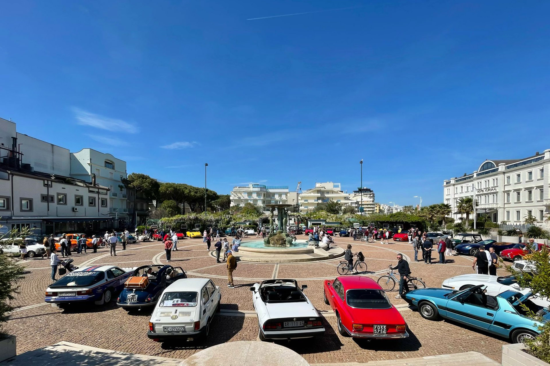 Esposizione auto e moto d’epoca