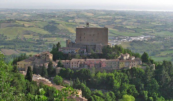 I misteri della Rocca di Montefiore